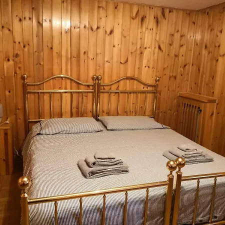 Apartament Ampio E Comodo In Zona Tranquilla La Salle