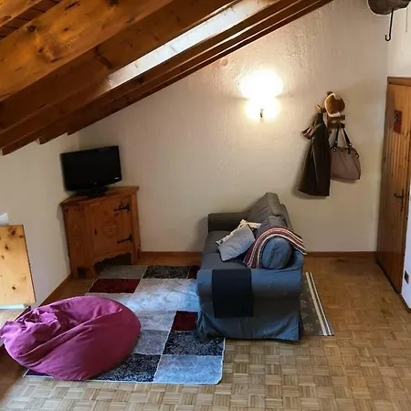 Ampio E Comodo In Zona Tranquilla * La Salle