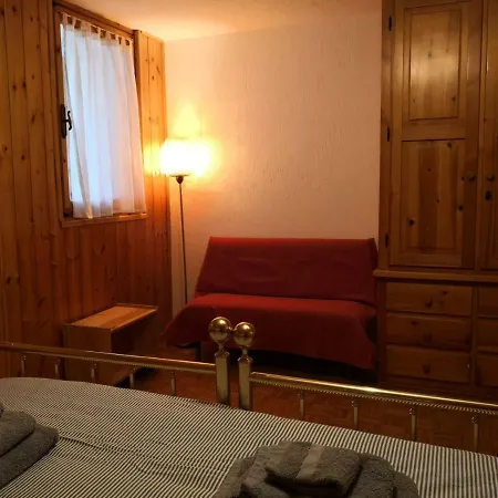 Ampio E Comodo In Zona Tranquilla * La Salle